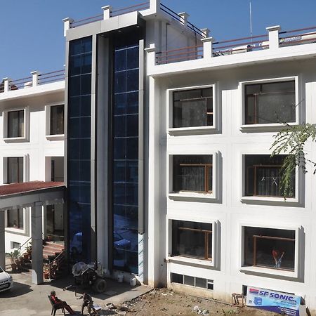 Tulip Resort Rudraprayāg Exteriör bild